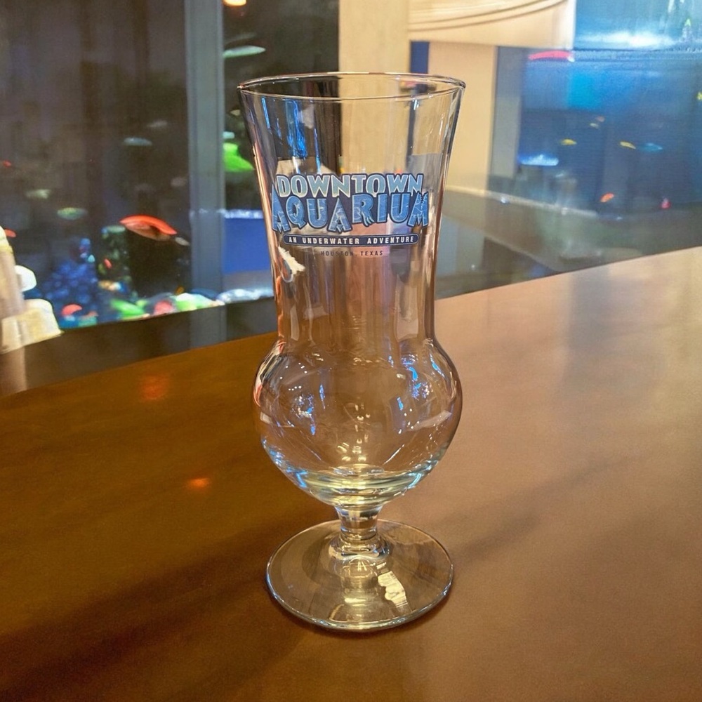 Downtown Aquarium Houston Souvenir Hurricane Glass 8"